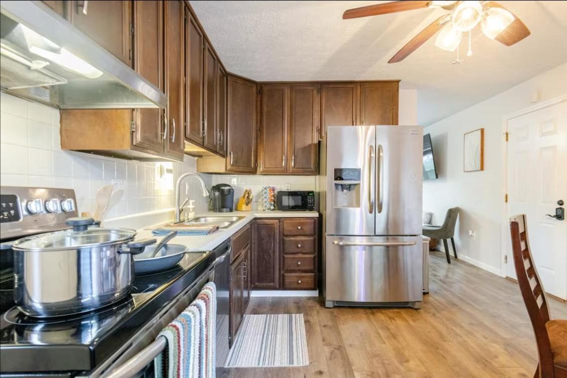 Holiday home Ranch - 3 Bed - Hot Tub - King Bed - Fenced - Pets - Kids - Wifi Columbus