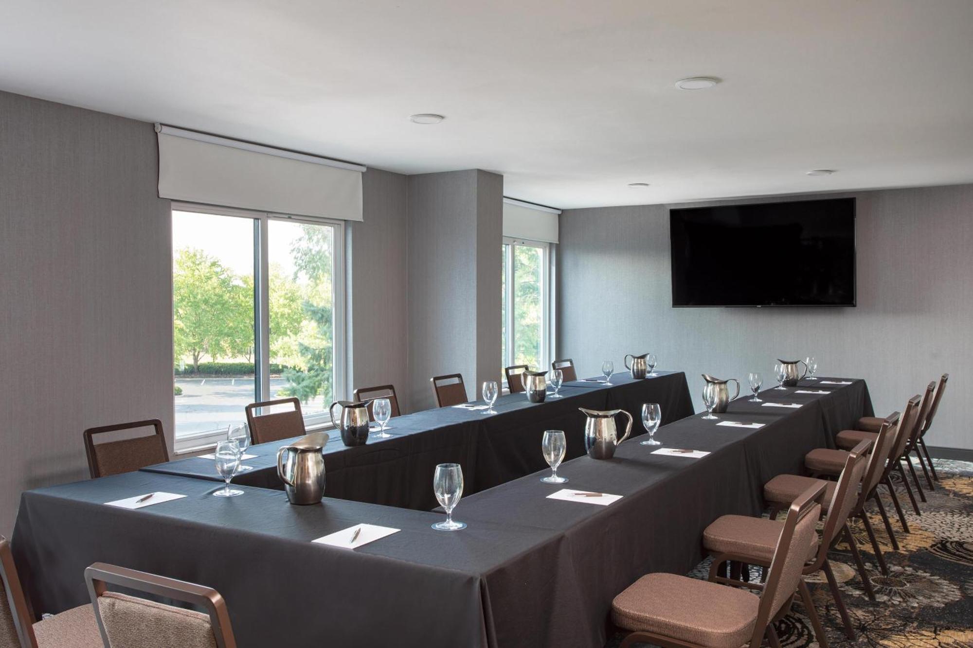 Sheraton Worthington 4*