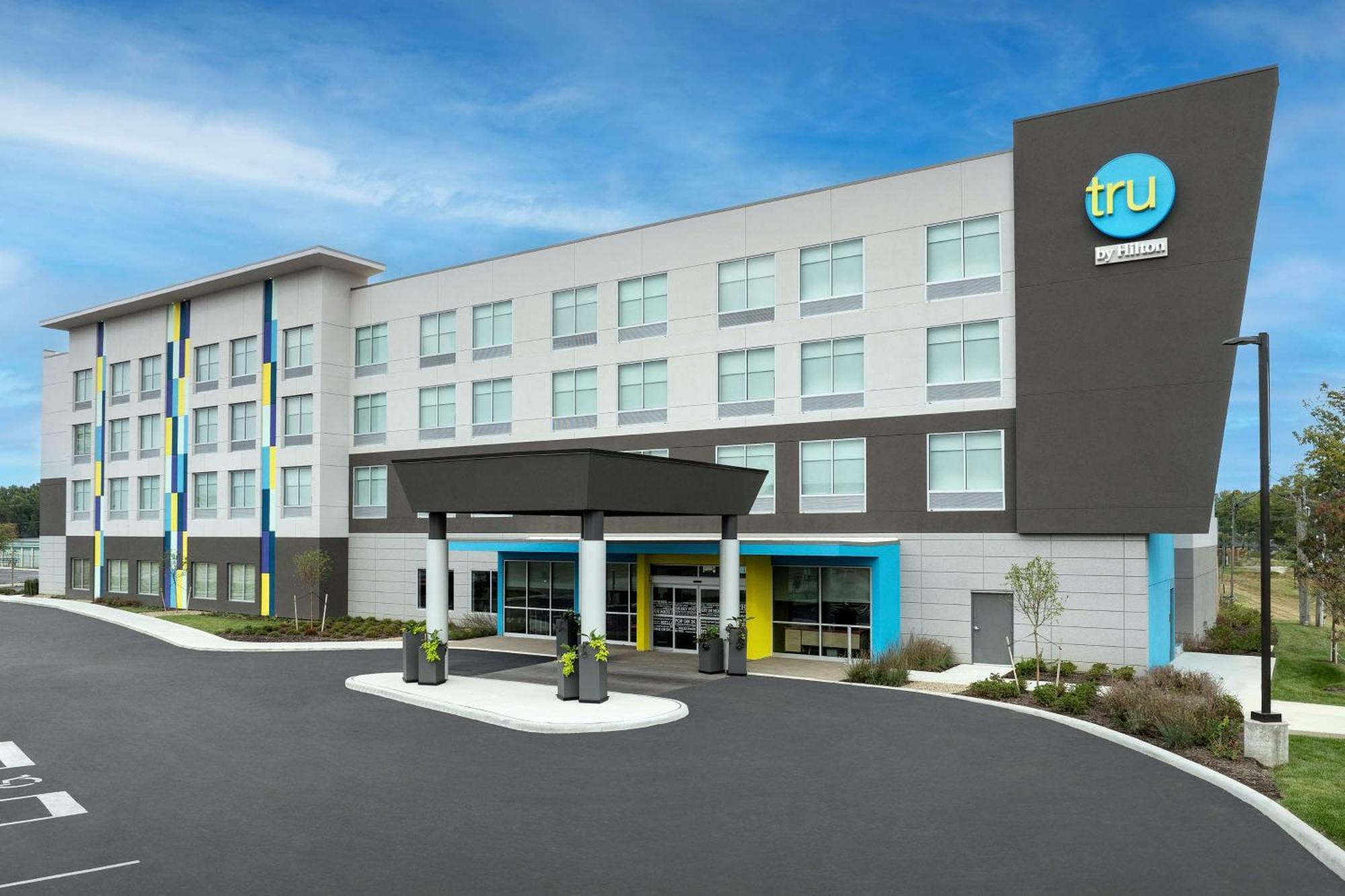 Tru By Hilton East Broad Hotel Columbus