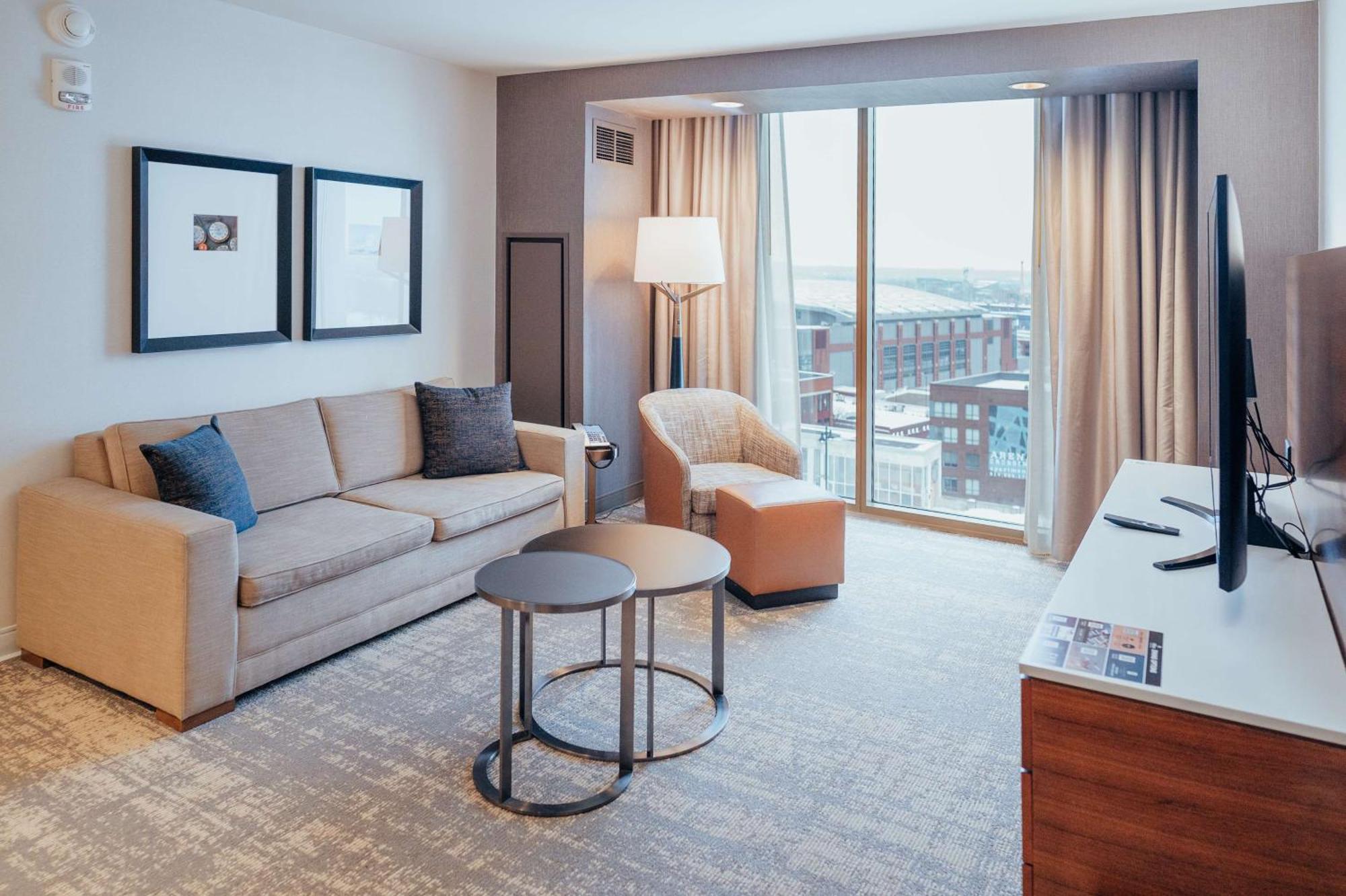 Hilton Downtown 4*