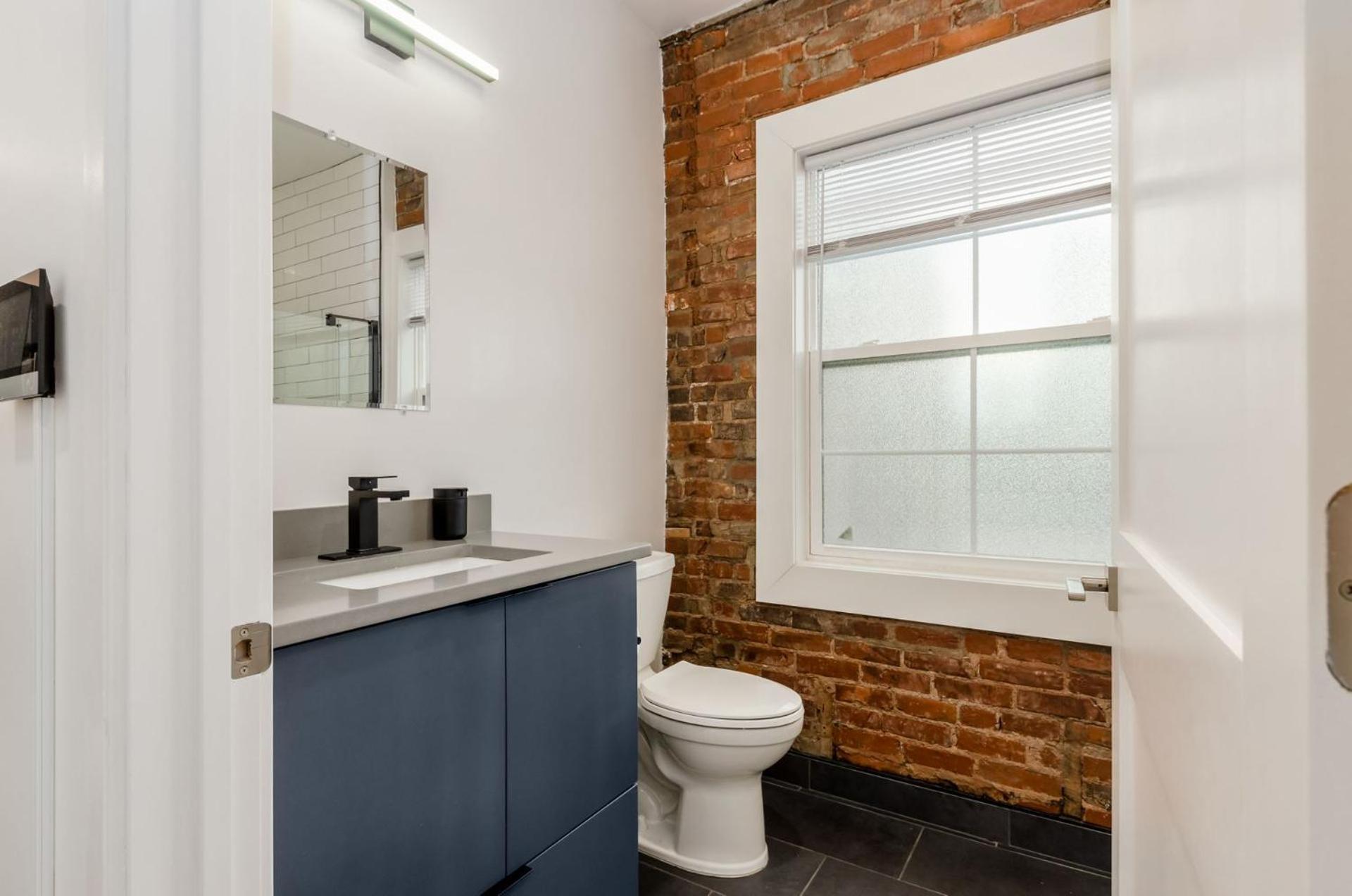 The Broad Cozy Affordable Luxury In Downtown Apartamento