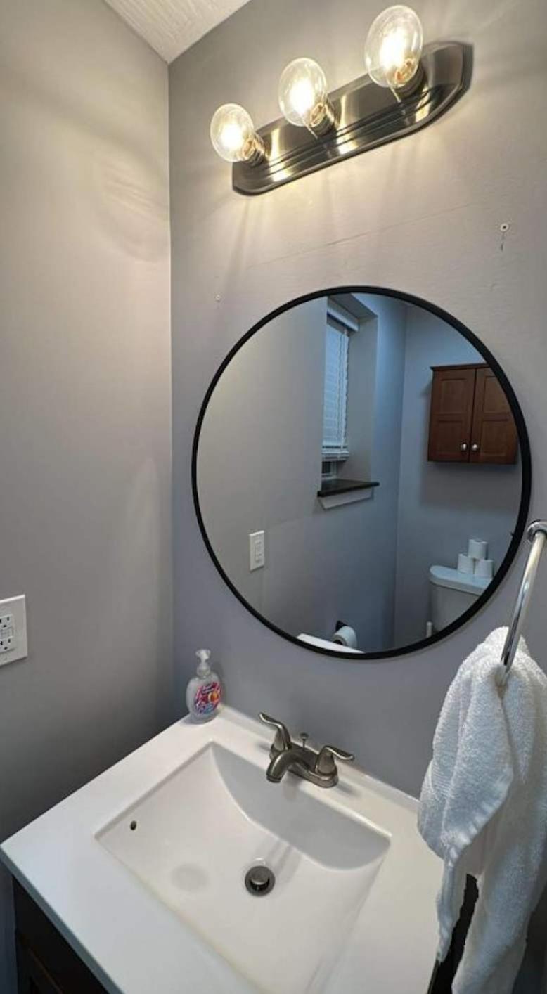 Housepitality - The Urban Roost 1 - Modern