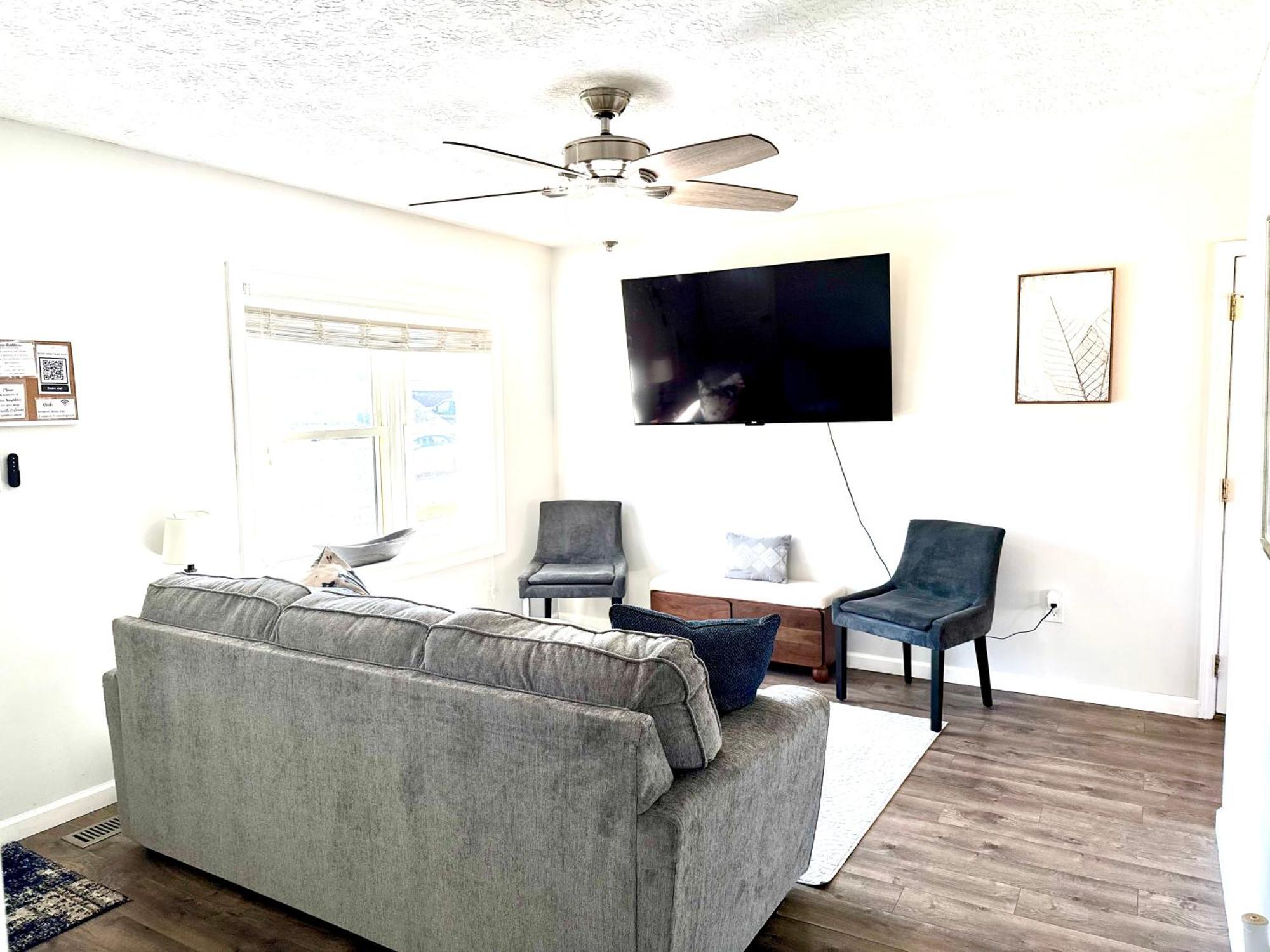 Holiday home Ranch - 3 Bed - Hot Tub - King Bed - Fenced - Pets - Kids - Wifi *