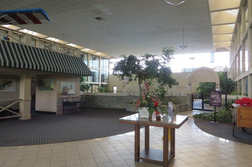 Hotel Days By Wyndham Airport 3*