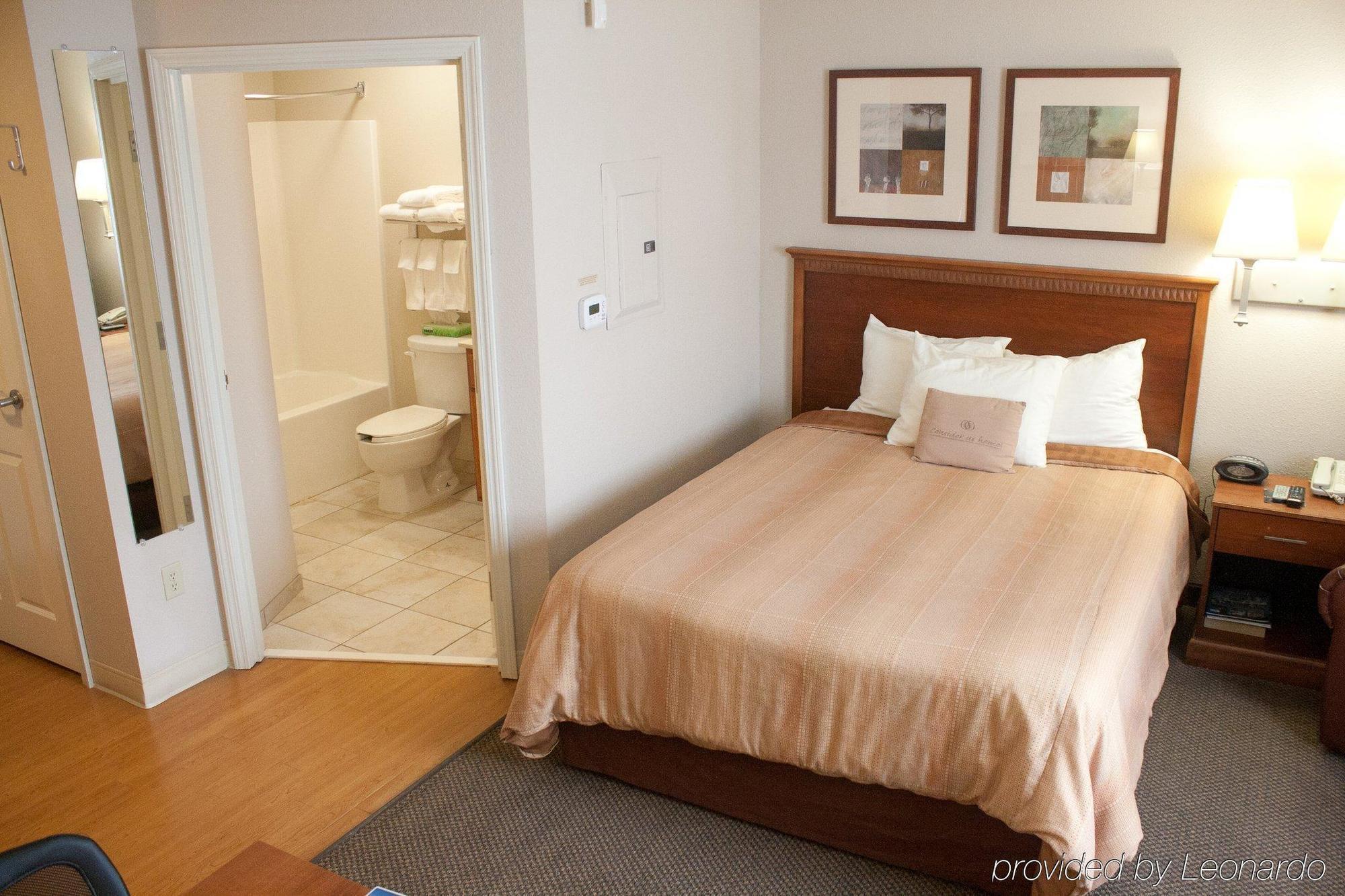 Candlewood Polaris By Ihg Hotel
