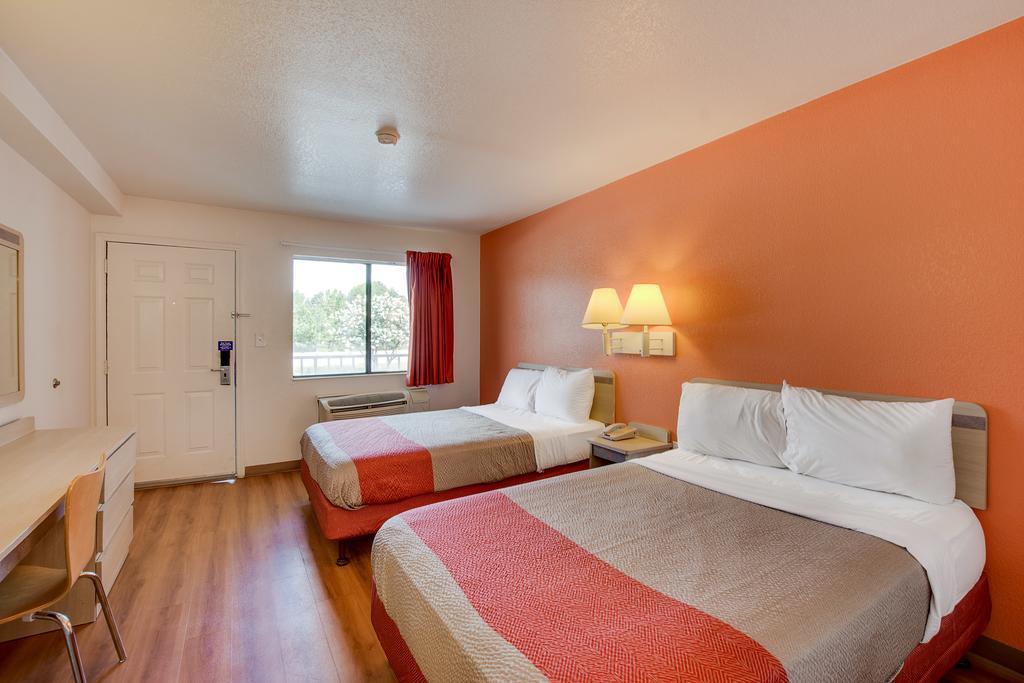 6-columbus, Oh - West Hotel 2*