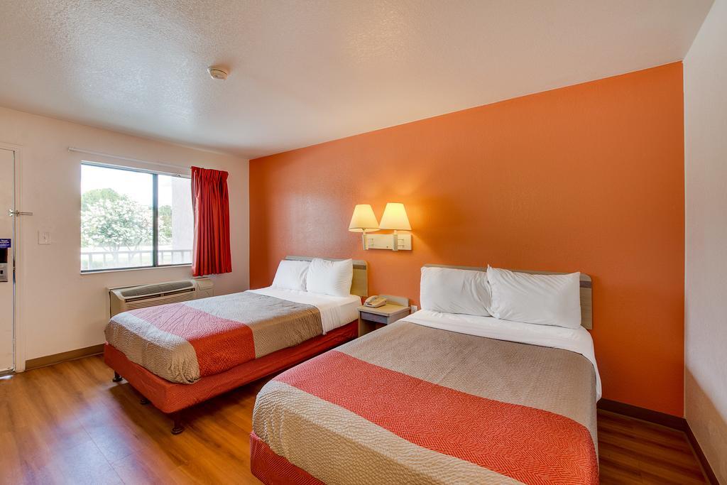 Hotel 6-columbus, Oh - West Columbus