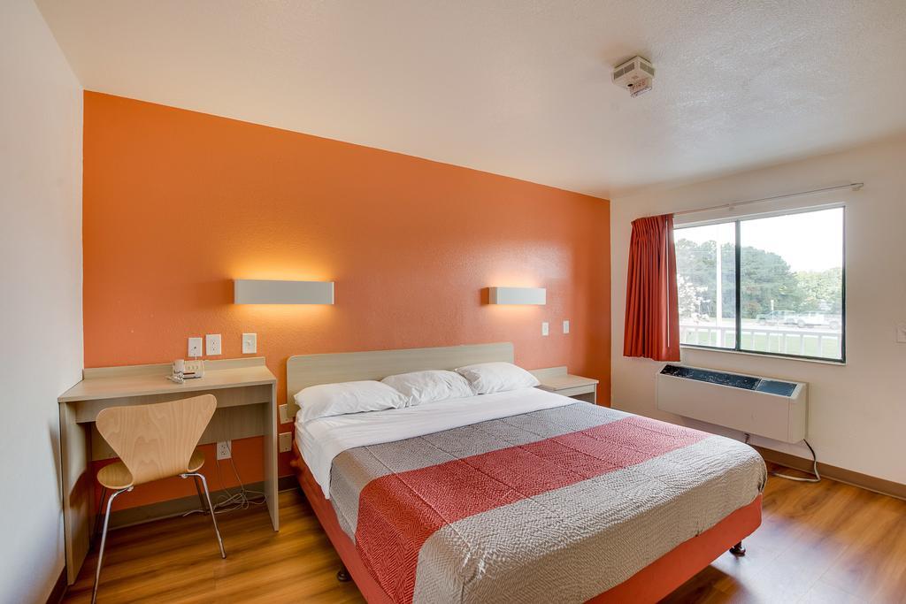 6-columbus, Oh - West Hotel 2*