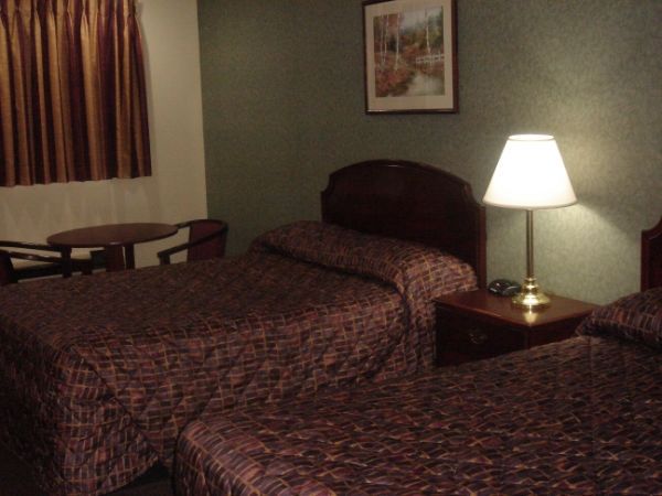 German Village Motel 2*