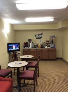 Budget East Motel 2*