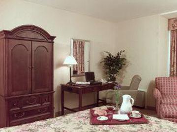 Ramada Plaza Hotel 3*