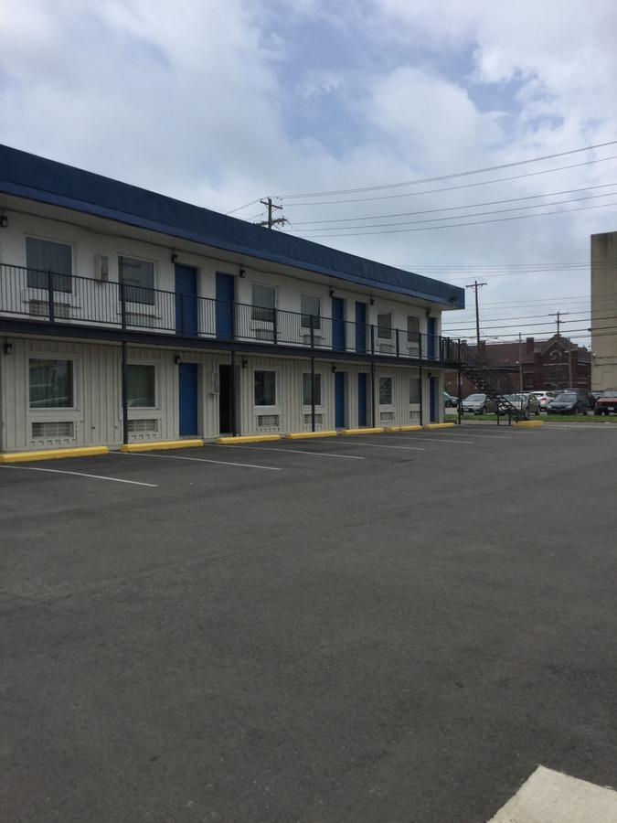 Towne Hotel 2*