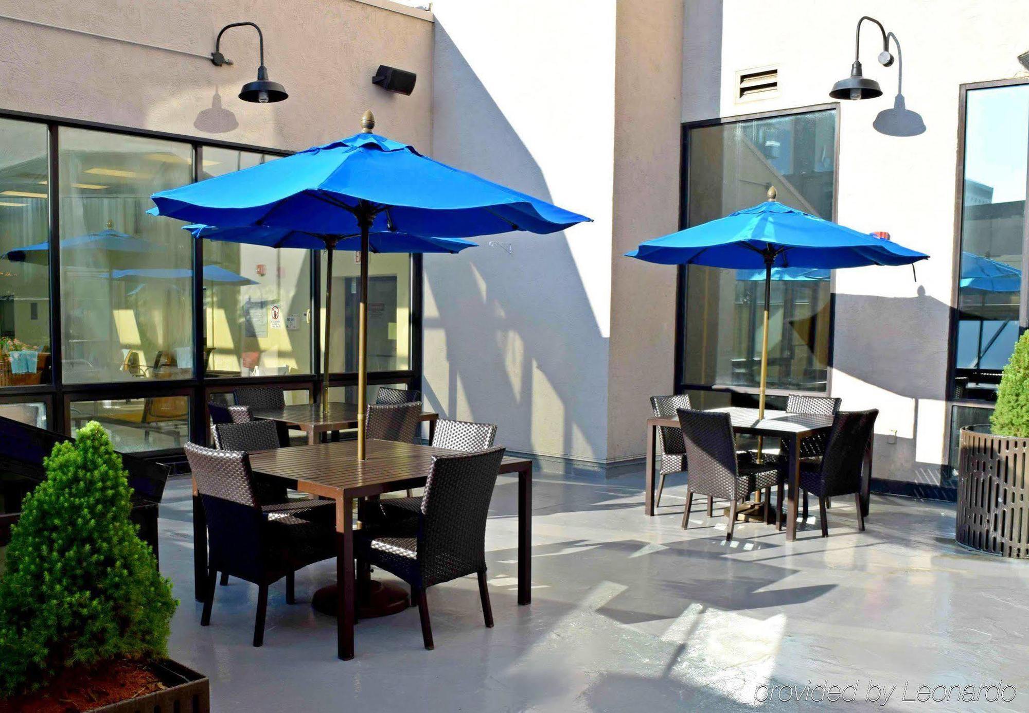Hotel Courtyard Downtown 3*