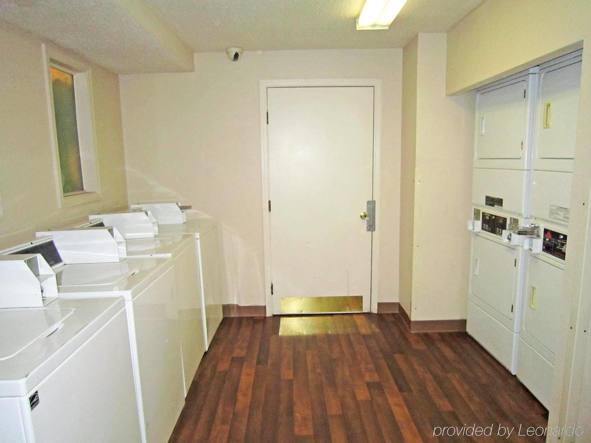 Hotel Suburban East Columbus