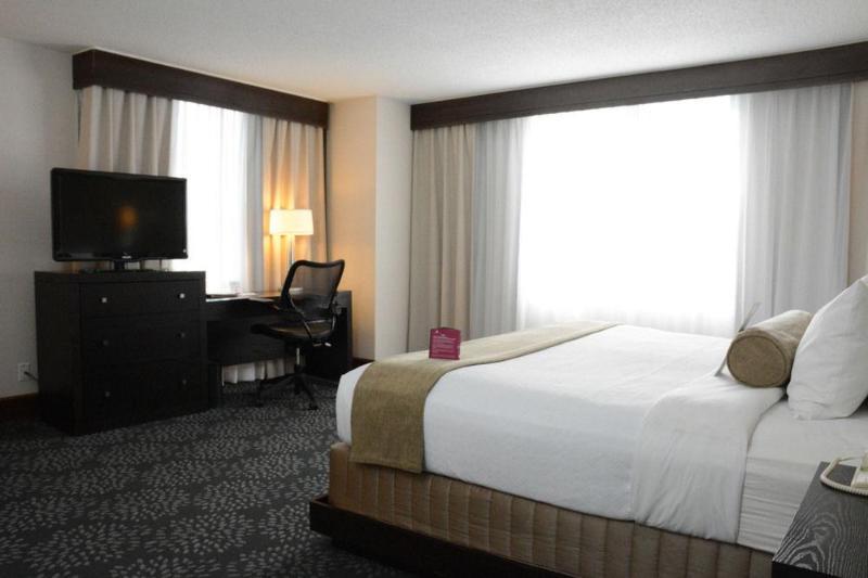 Plaza 3* Columbus