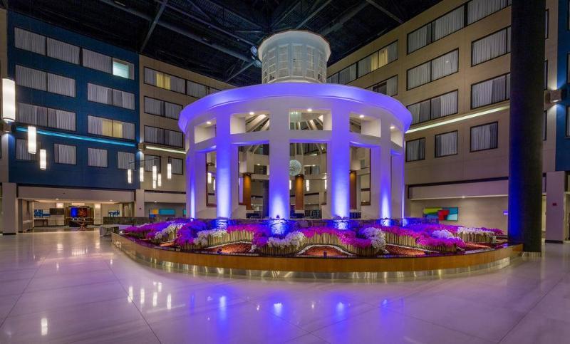 Plaza 3* Columbus