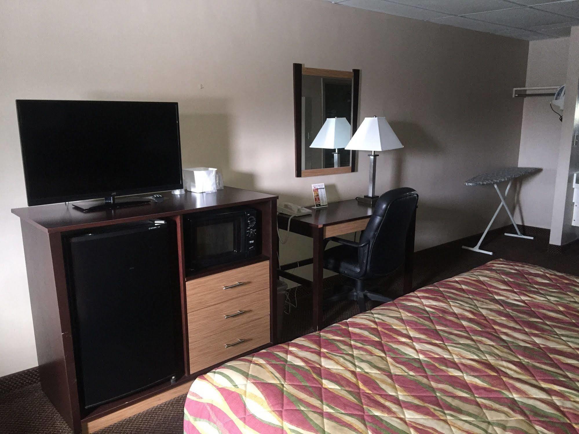German Village Motel 2*