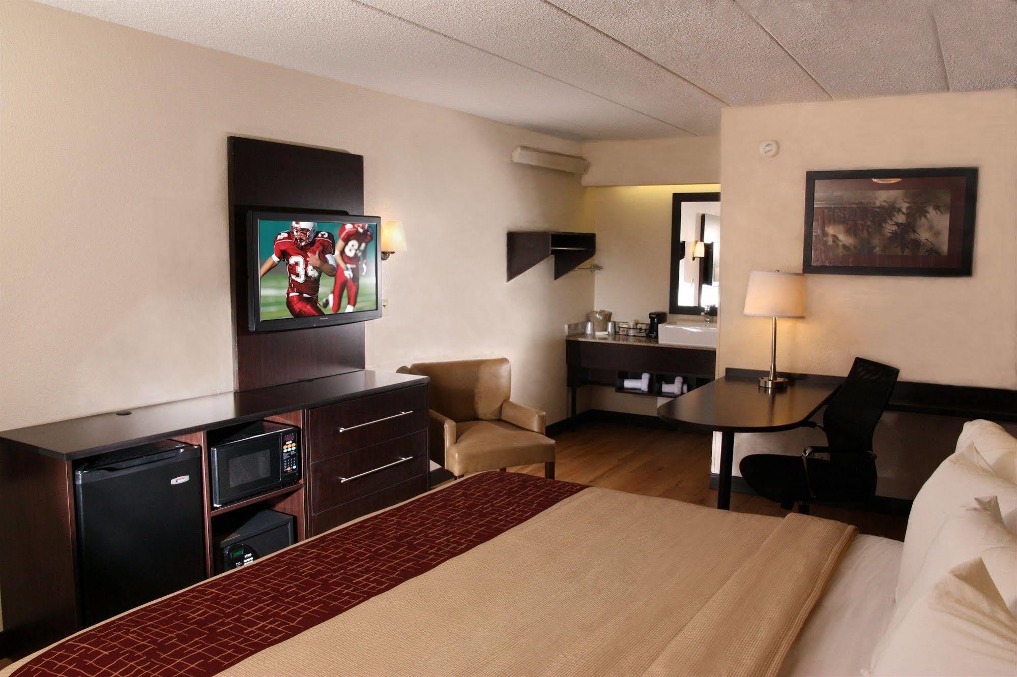 Hotel Red Roof Plus+ Columbus-ohio State Osu 3*