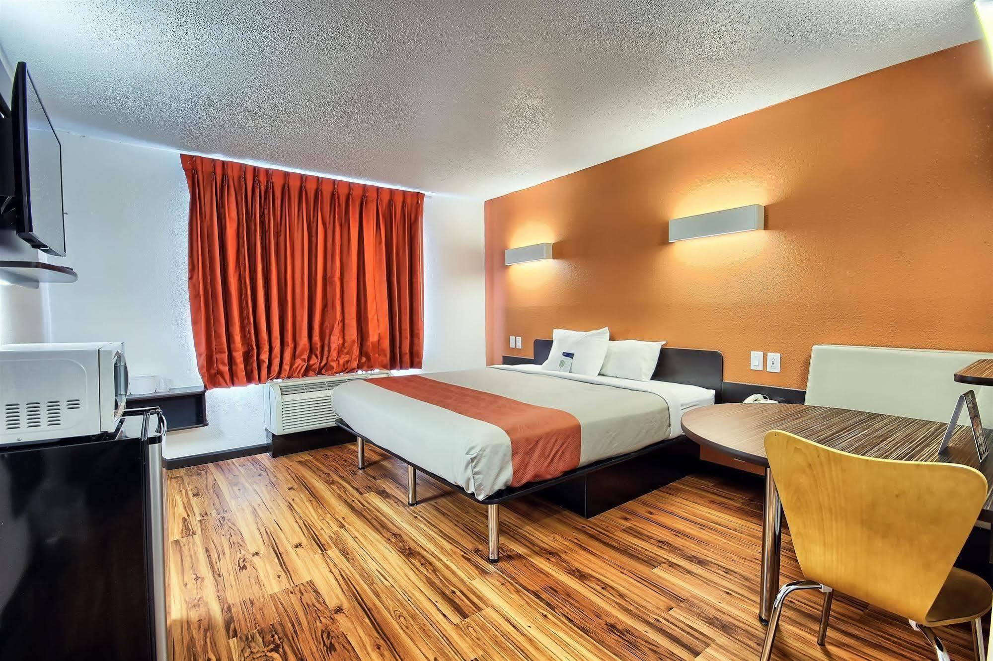 Hotel 6-columbus, Oh - West Columbus