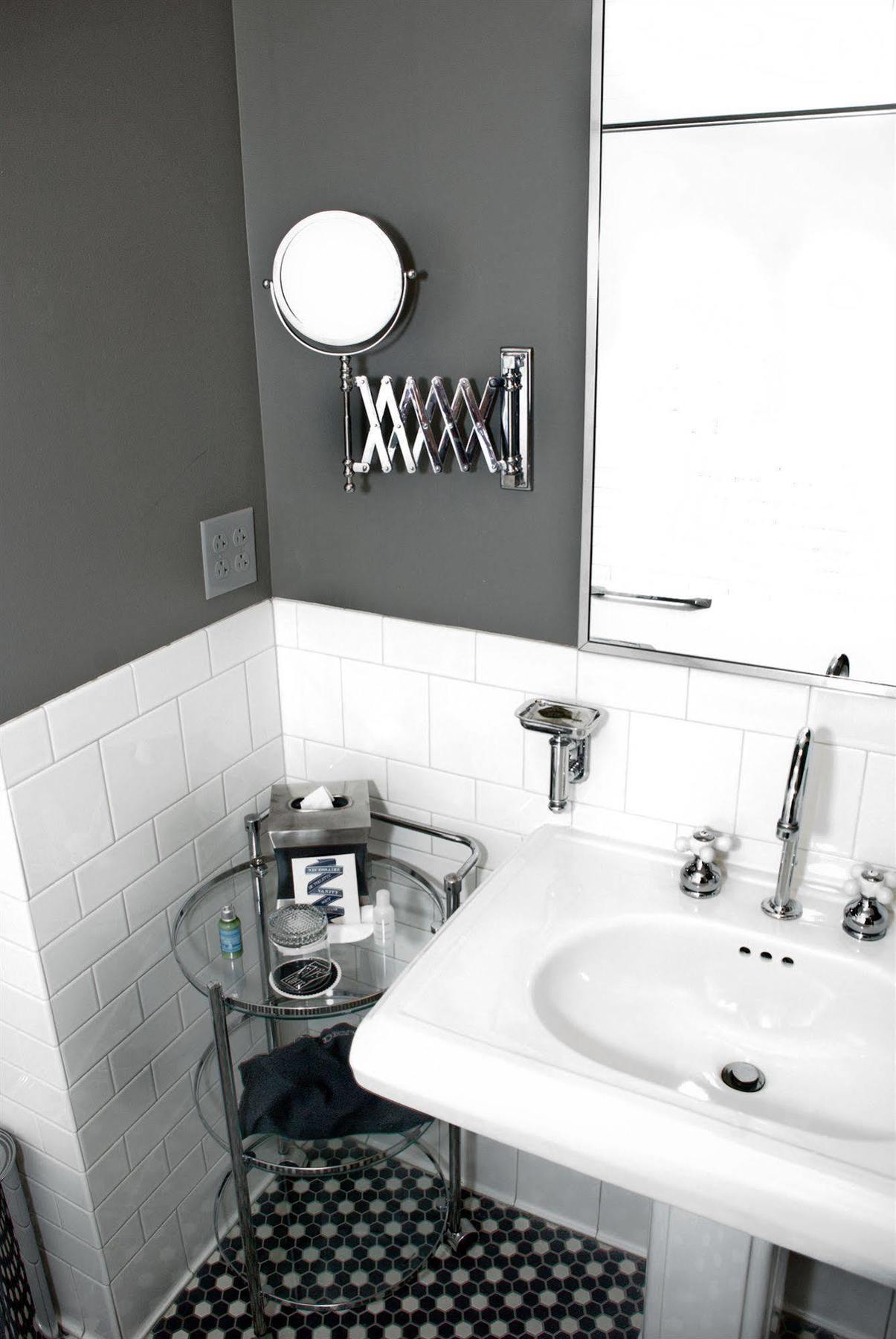 The Lofts 3*