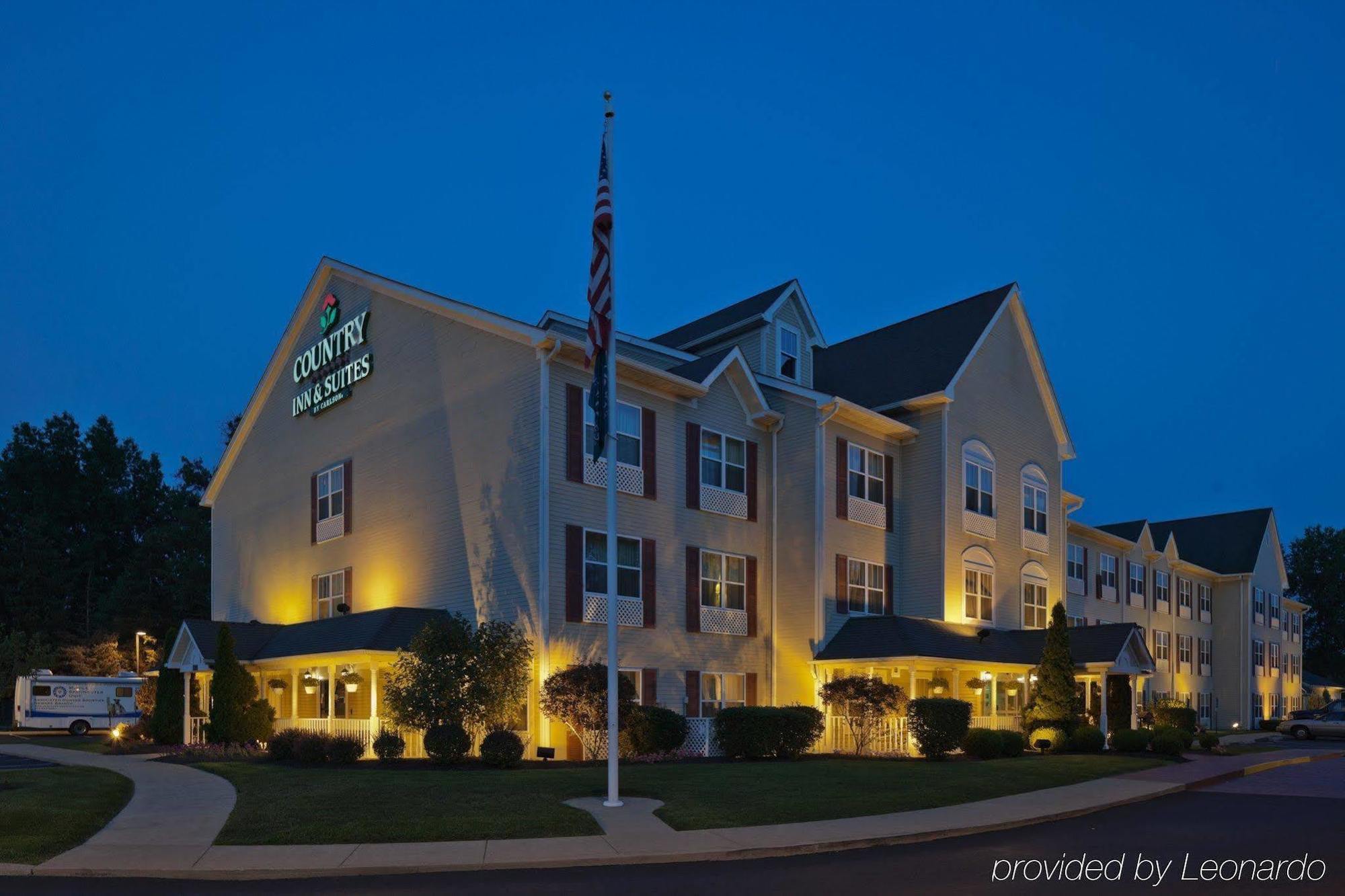 Express & - Airport East By Ihg Hotel Columbus