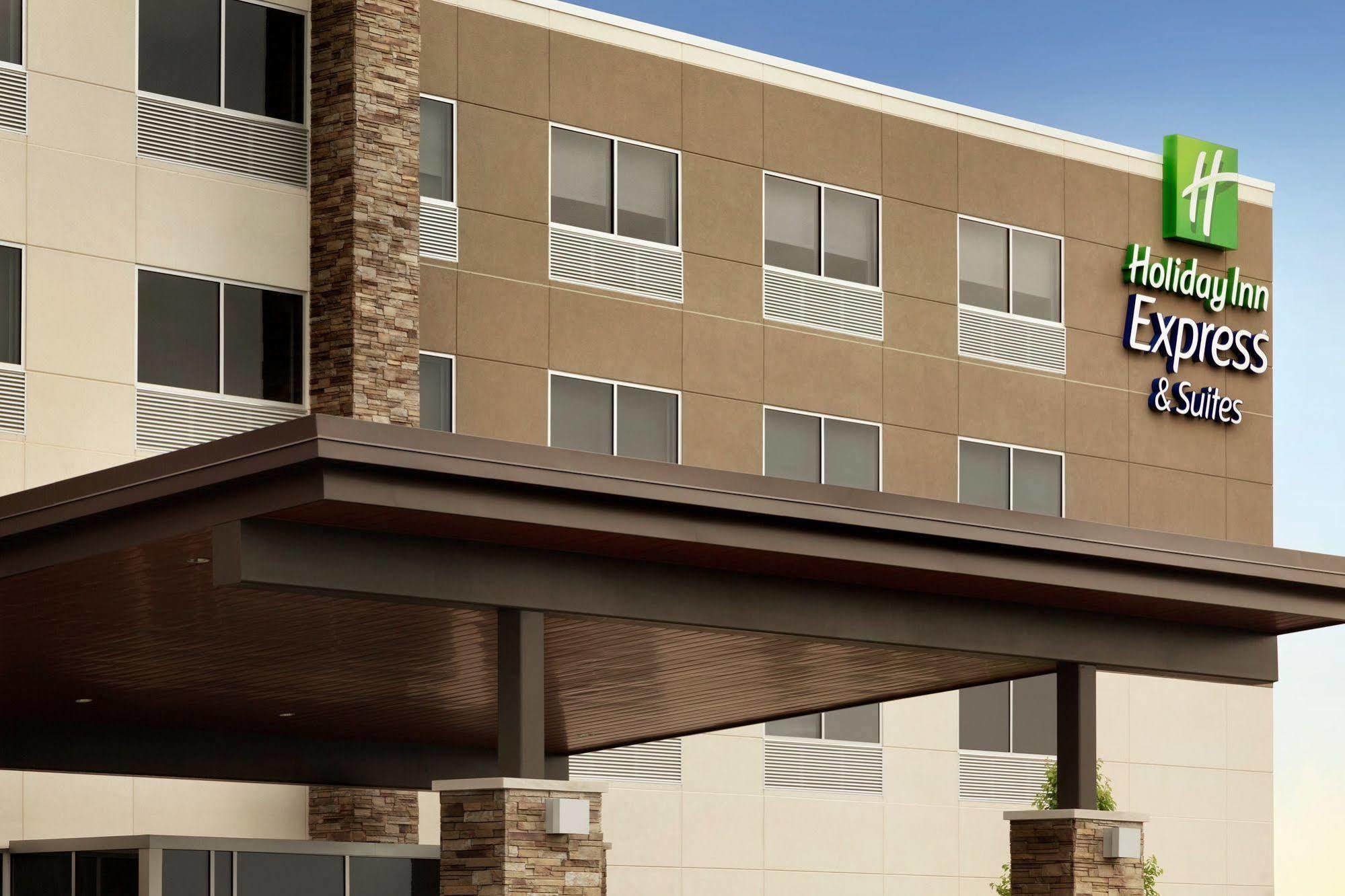 Express & - Airport East By Ihg Hotel Columbus
