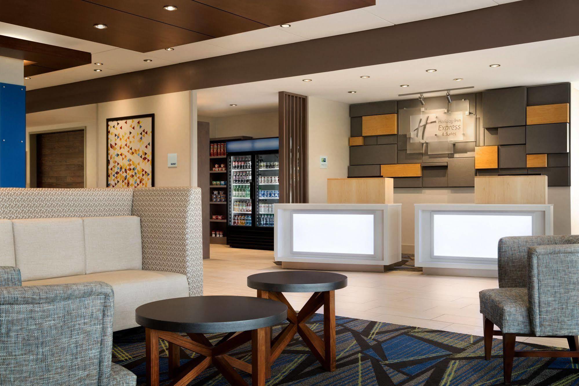 Express & - Airport East By Ihg 3*