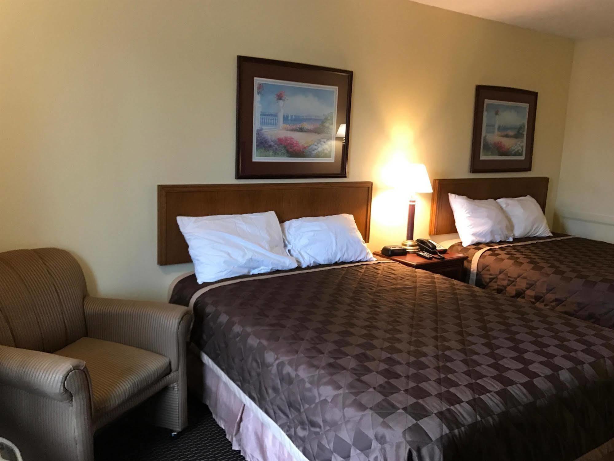 Budget East Motel 2*