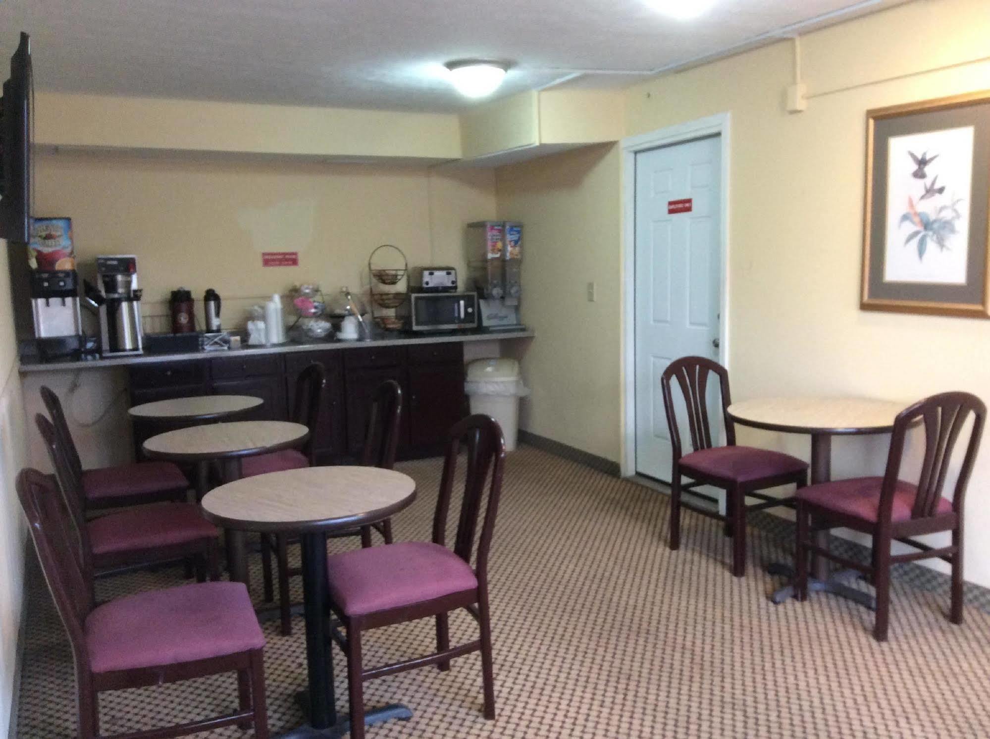 Budget East Motel 2*