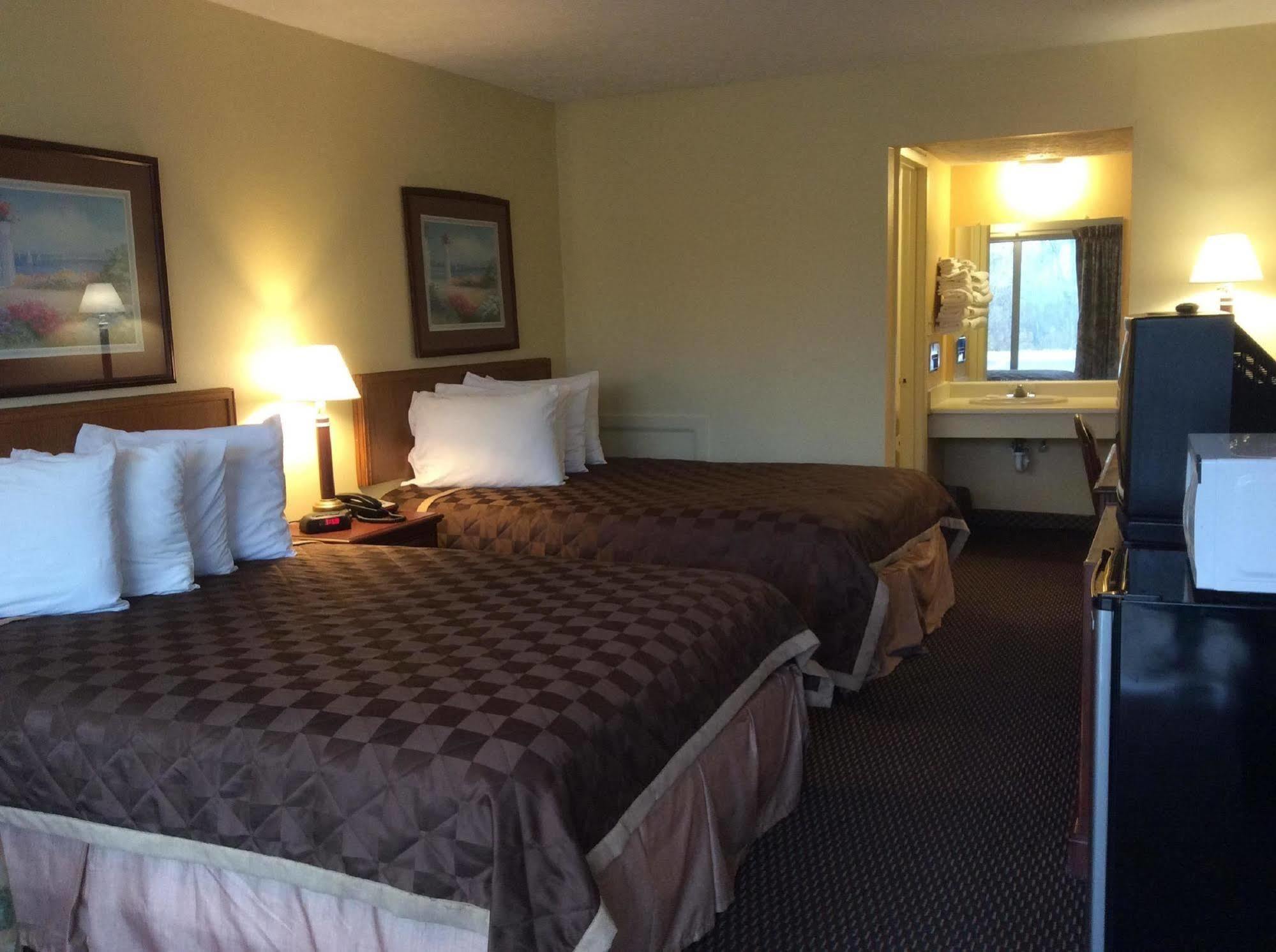 Budget East Motel
