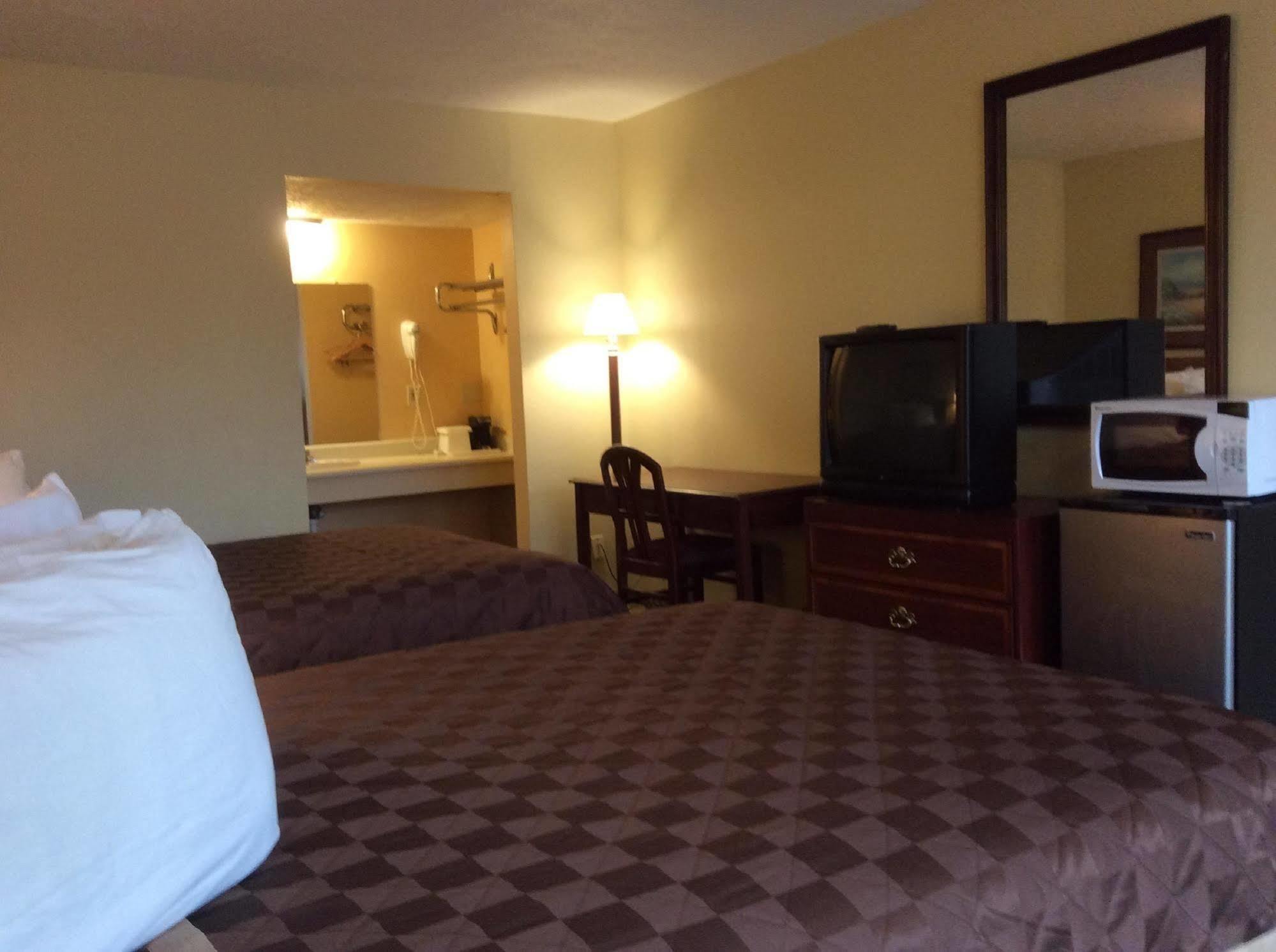 Budget East Motel
