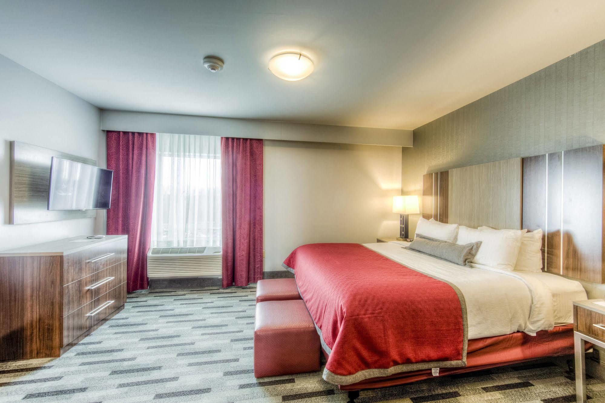 Hotel Staybridge Suites - University Area Osu By Ihg 3*