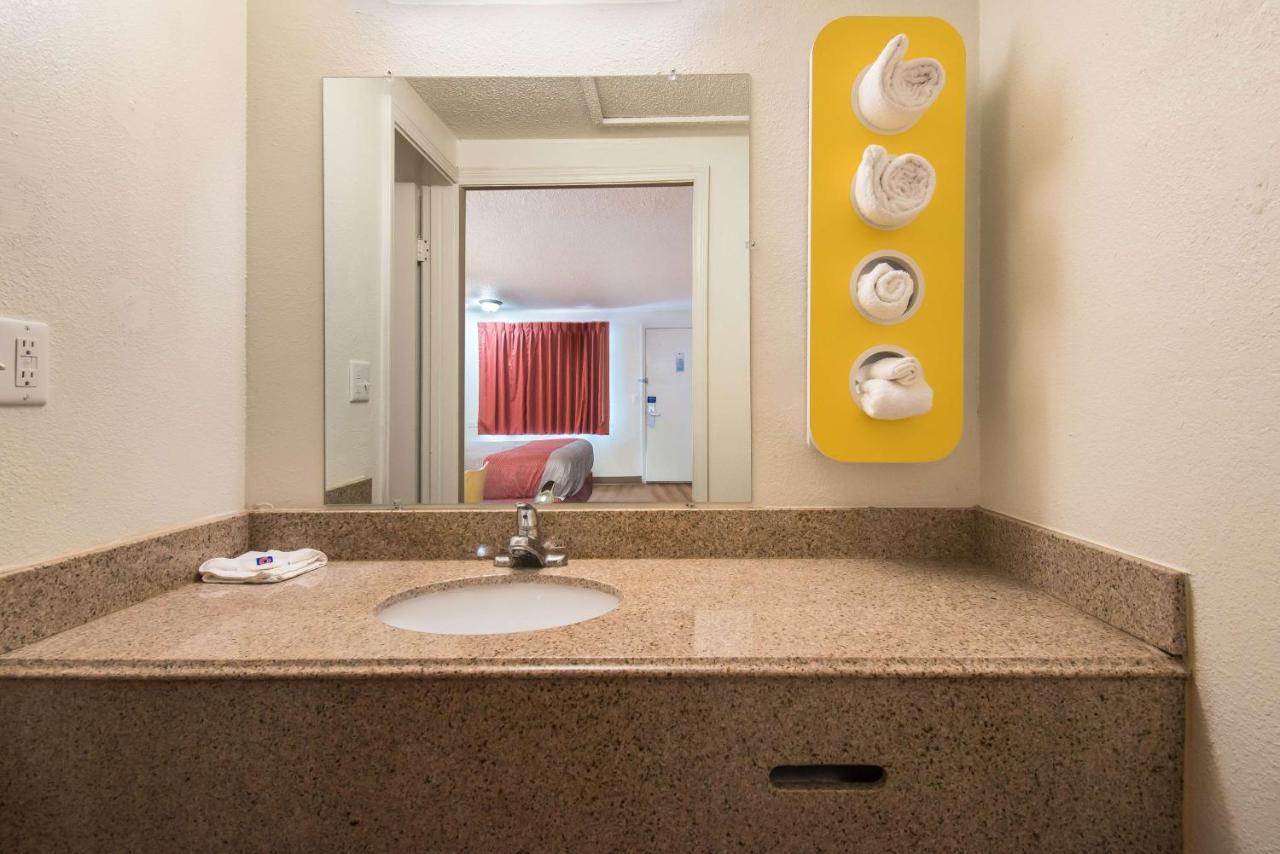 Hotel 6 Columbus, Oh