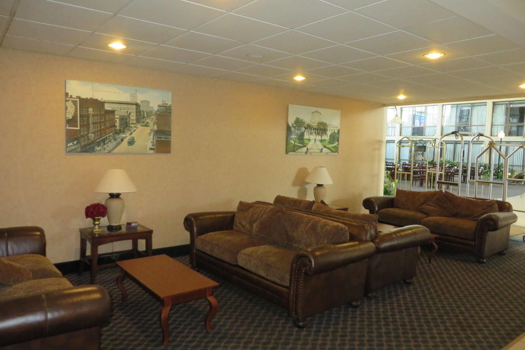 Days By Wyndham Airport Hotel 3*