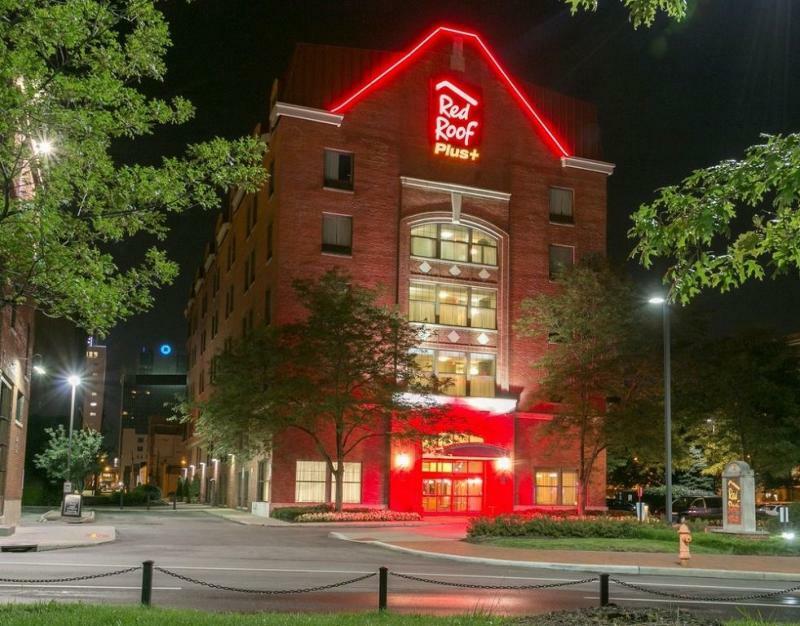 Red Roof Plus+ Columbus-ohio State Osu Hotel 3*