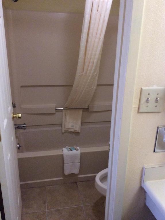 Motel Budget East