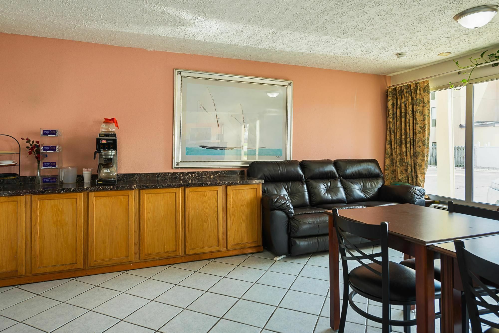 6 Columbus, Oh Hotel 2*
