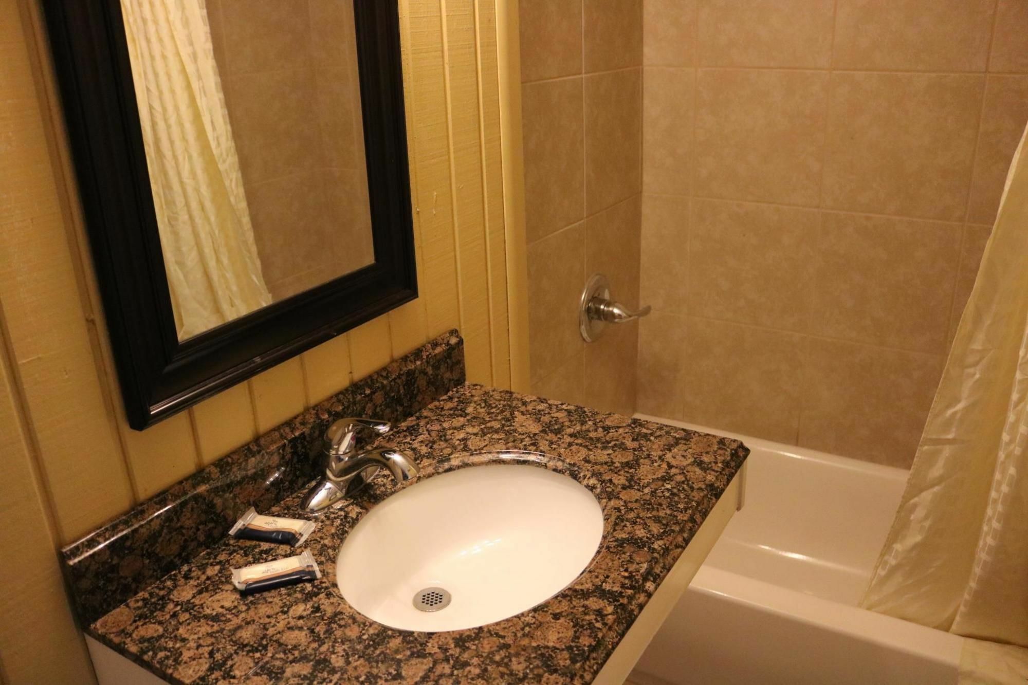 Hotel Towne 2*