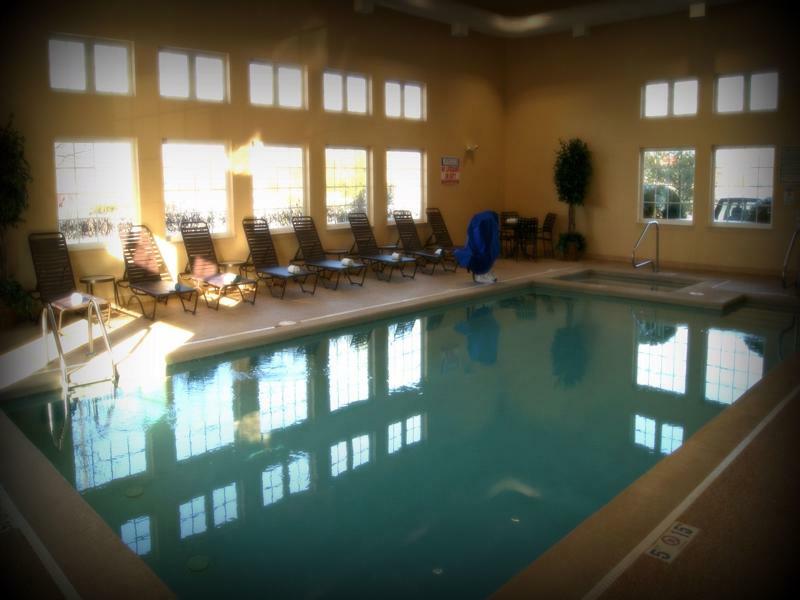 Hotel Candlewood Polaris By Ihg 2*