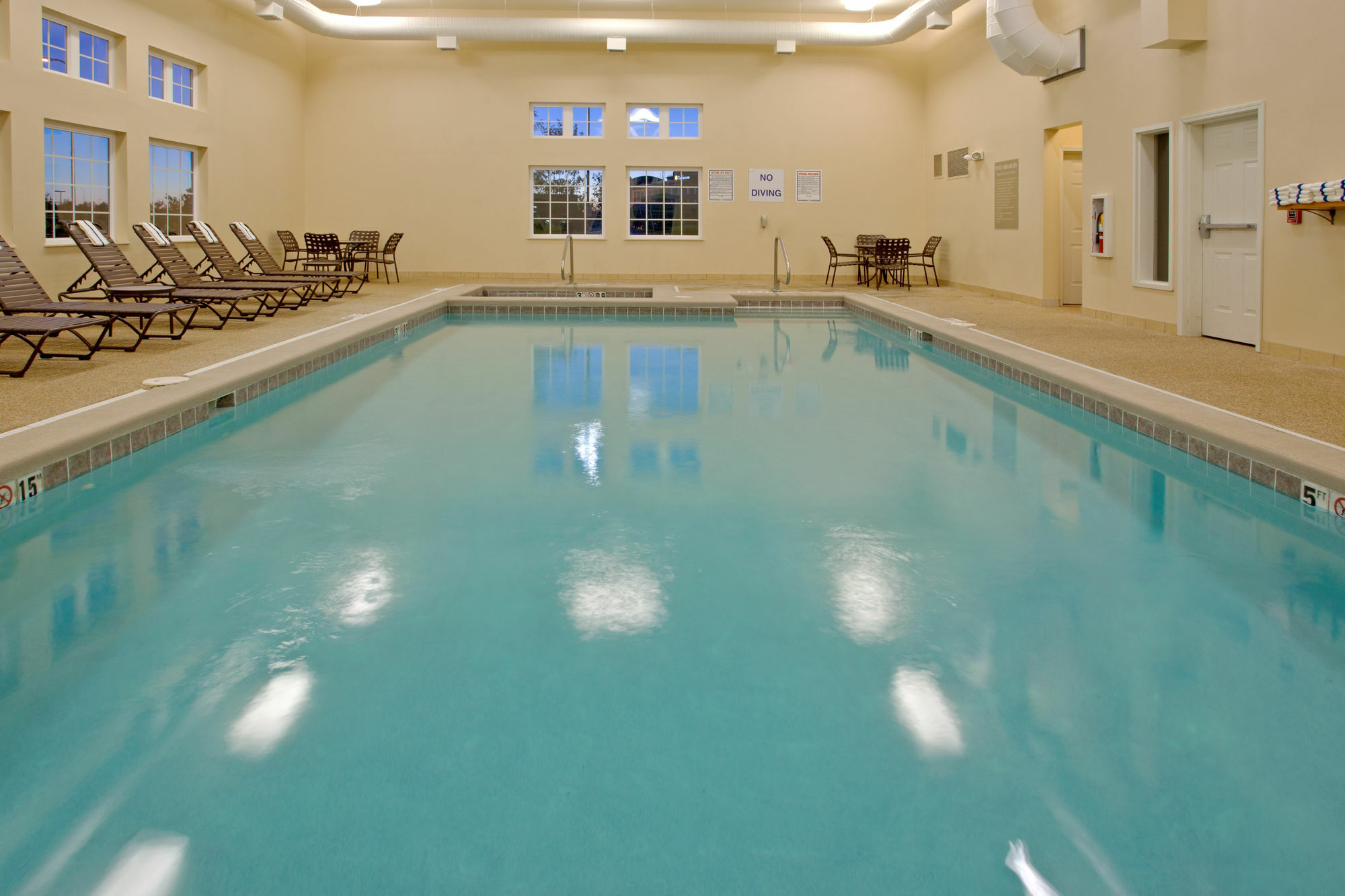 Candlewood Polaris By Ihg 2* Columbus