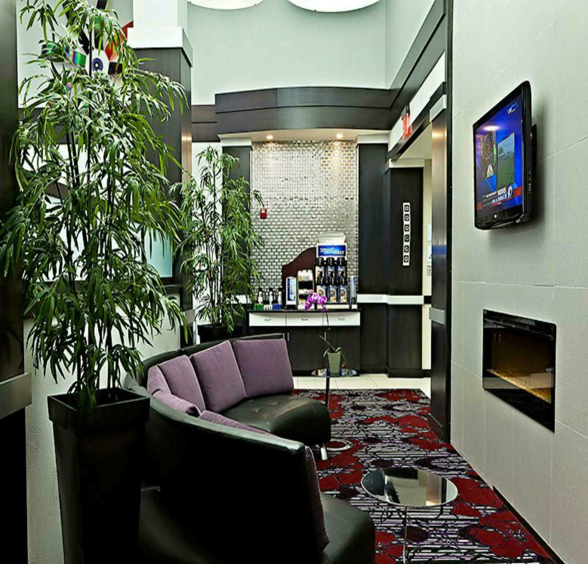 Express & - Polaris Parkway / By Ihg Columbus