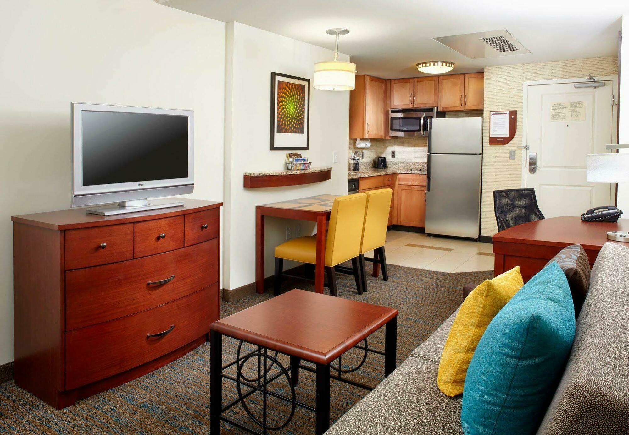 Downtown Hotel