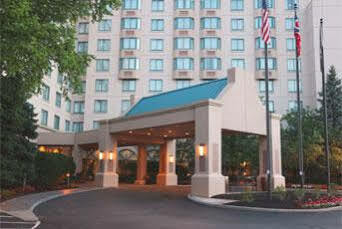 Sheraton Worthington Hotel 4*