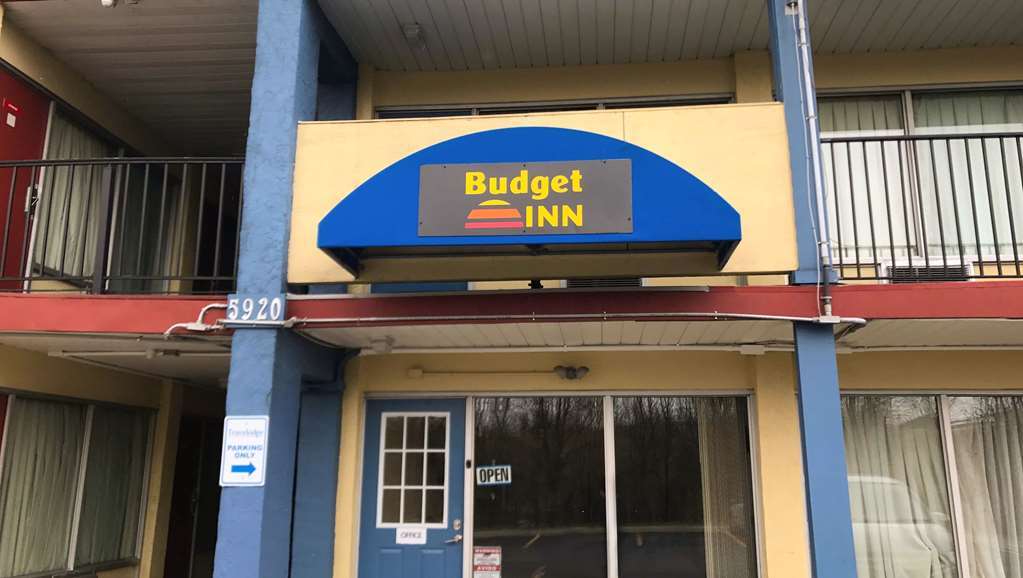 Budget East Motel