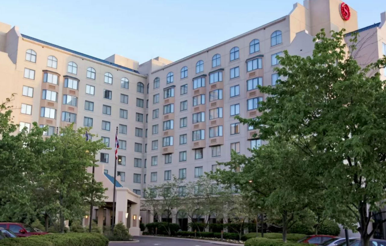 Sheraton Worthington Hotel 4*