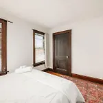 The Cobblestone Townhouse - 2 Bedroom -German Village