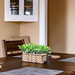 Prime Location Top Rated Free Parking Clean