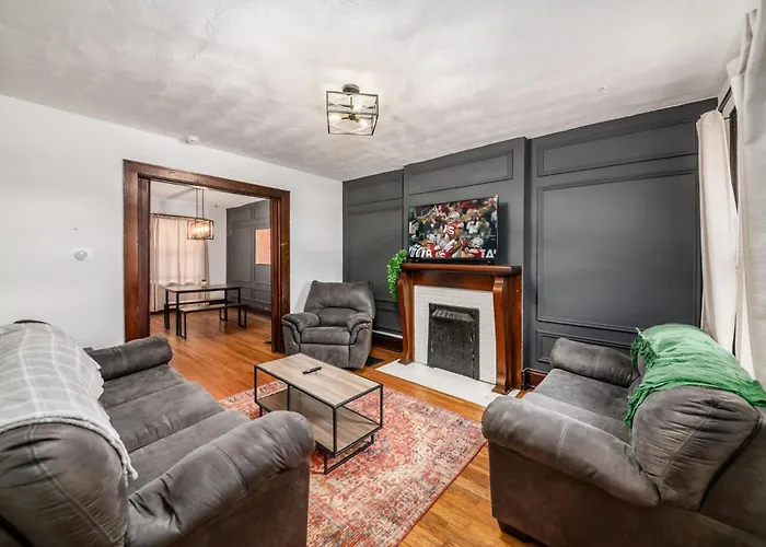 The Cobblestone Townhouse - 2 Bedroom -German Village