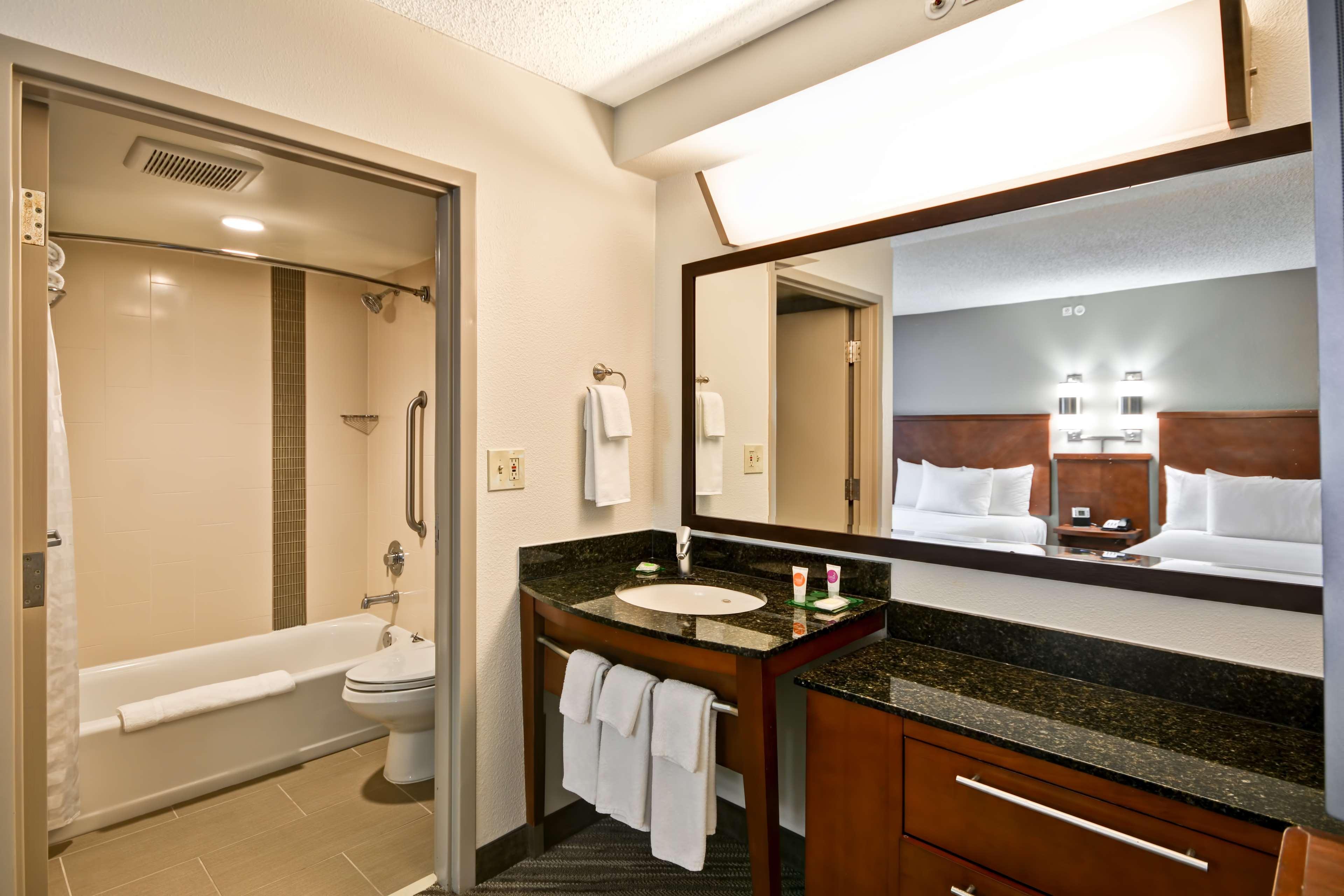 Hyatt Place Columbus/osu 3*
