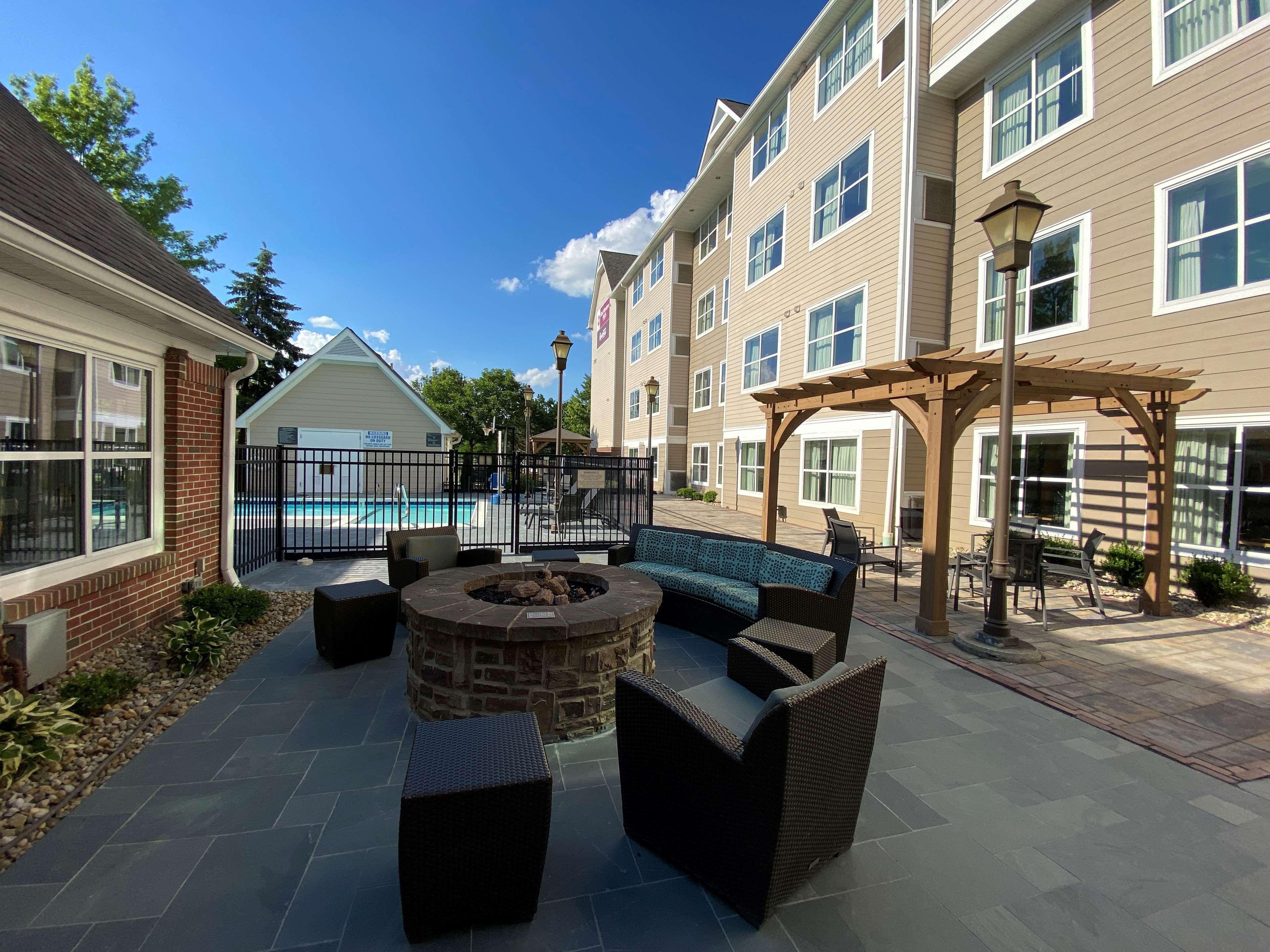 Worthington Hotel